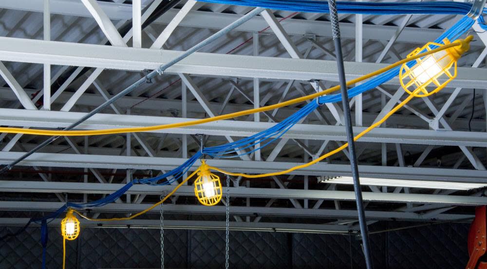 100 ft. 14/3 SJTW 10-Cage Temporary Work Light Stringer GL100143MPC