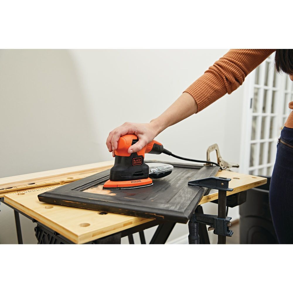 Mouse 1.2 Amp Electric Detail Sander BDEMS200C