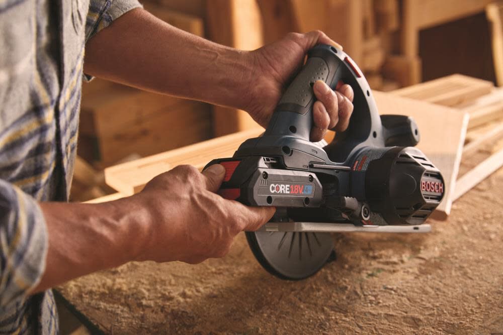 18-volt 2-Amp 6-1/2-in Cordless Circular Saw (Bare Tool) CCS180B