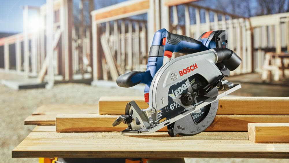 18-volt 6-1/2-in Brushless Cordless Circular Saw (Bare Tool) GKS18V-22LN