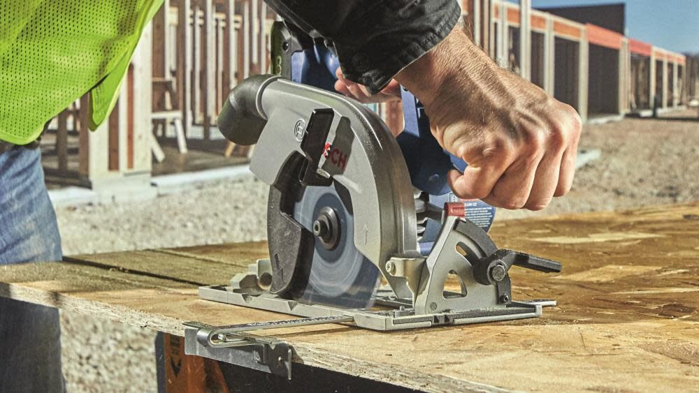 18-volt 6-1/2-in Brushless Cordless Circular Saw (Bare Tool) GKS18V-22N