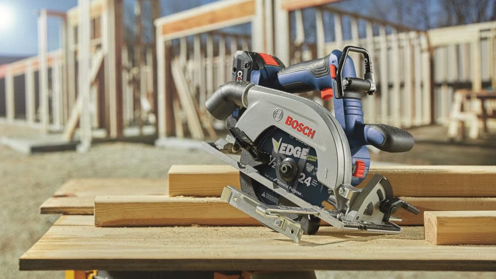 18-volt 6-1/2-in Brushless Cordless Circular Saw (Bare Tool) GKS18V-22N