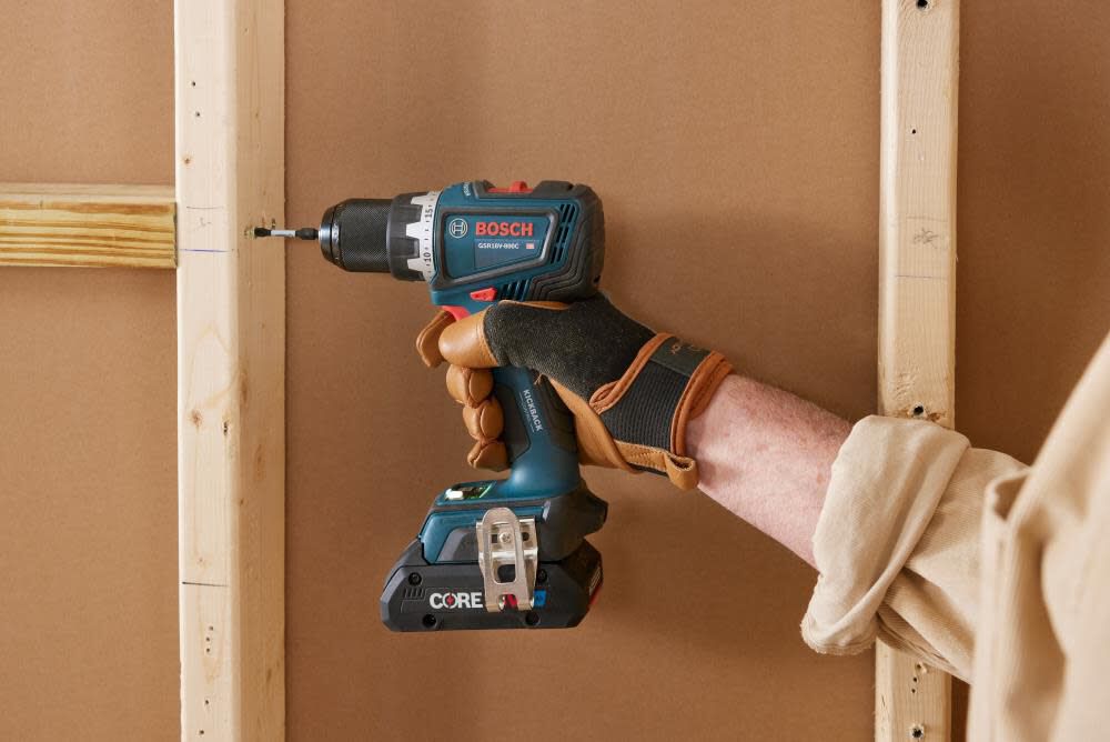 Connected-Ready 18-volt 1/2-in Keyless Brushless Cordless Drill (1-Battery Included, Charger Included and Soft Bag included) GSR18V-800CB24