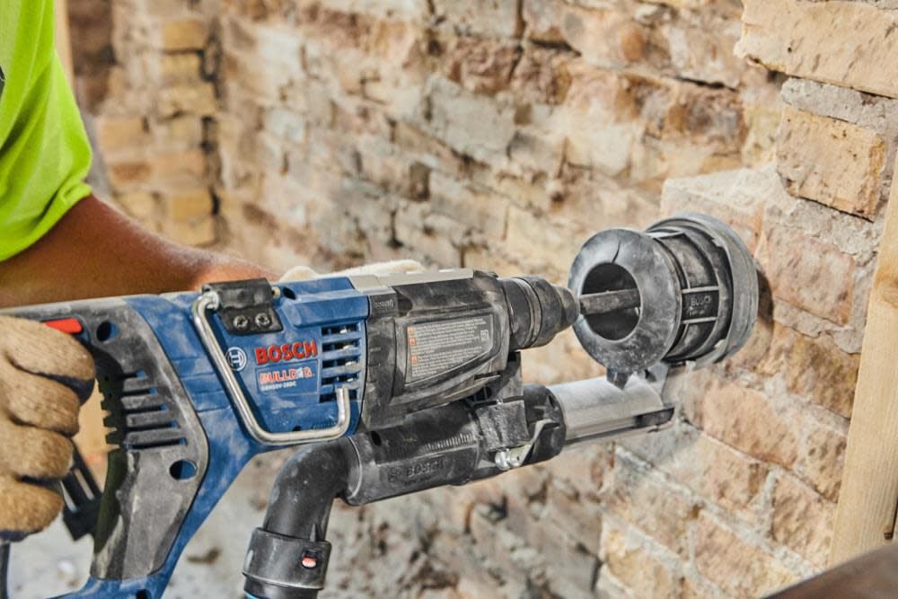 Bulldog 18-volt 8-Amp 1-1/8-in Sds-plus Variable Speed Cordless Rotary Hammer Drill (2-Batteries Included) GBH18V-28DCK24