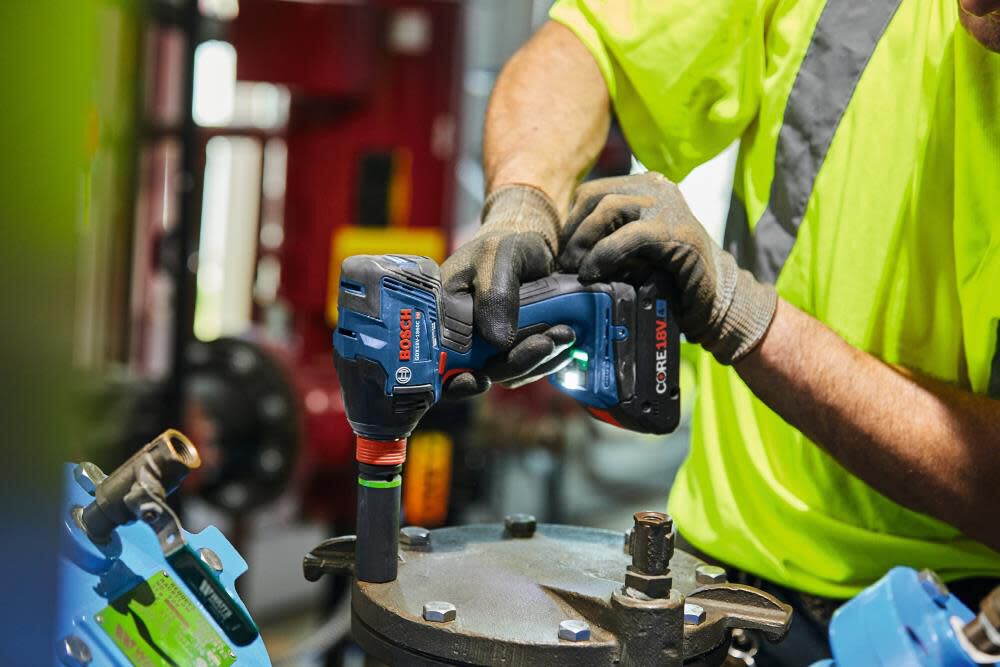 GDX18V-1860CB15 18-volt 1/4-in; 1/2-in Brushless Cordless Impact Driver (1-Battery Included, Charger Included and Soft Bag included) GDX18V-1860CB15