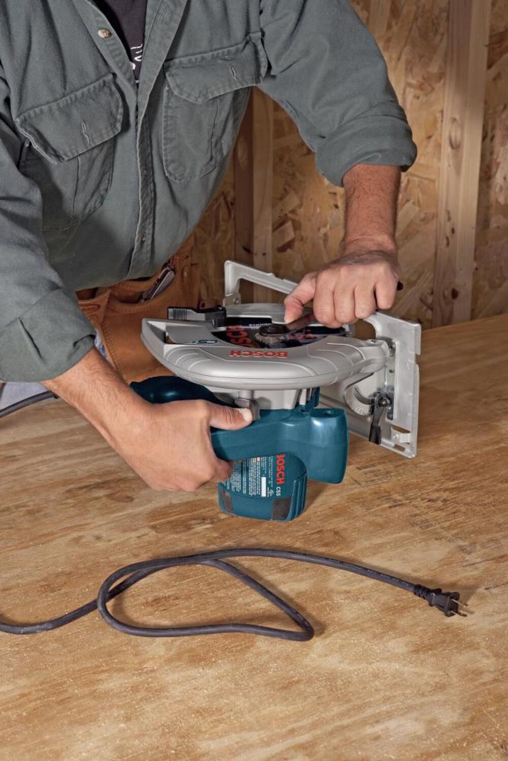 15-Amp 7-1/4-in Corded Circular Saw CS5