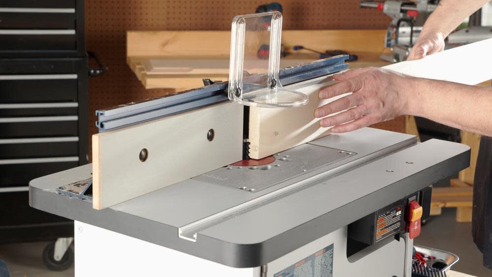 Benchtop Router Table with Enclosed Cabinet RA1171