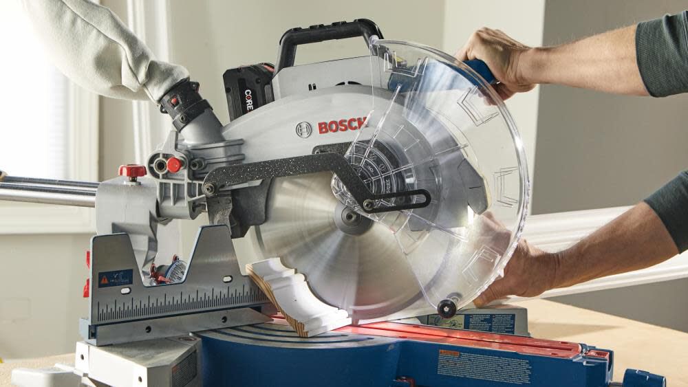 GCM18V-12SDN 12-in 18-volt Dual Bevel Sliding Compound Cordless Miter Saw(Bare Tool) GCM18V-12SDN