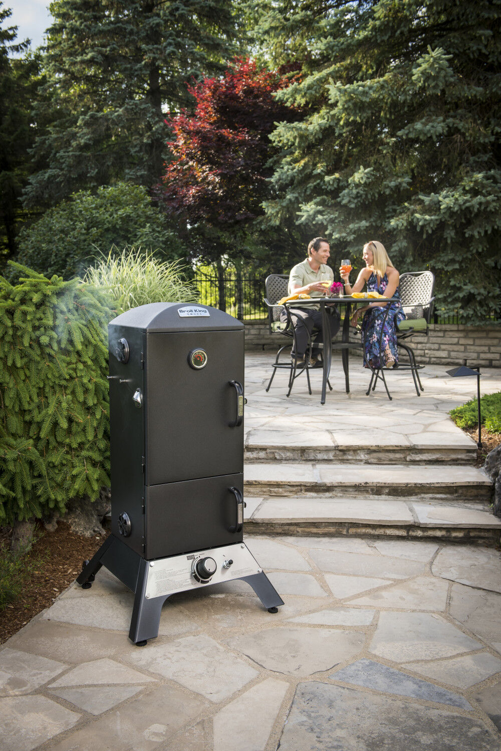 Vertical Liquid Propane Smoker 923614