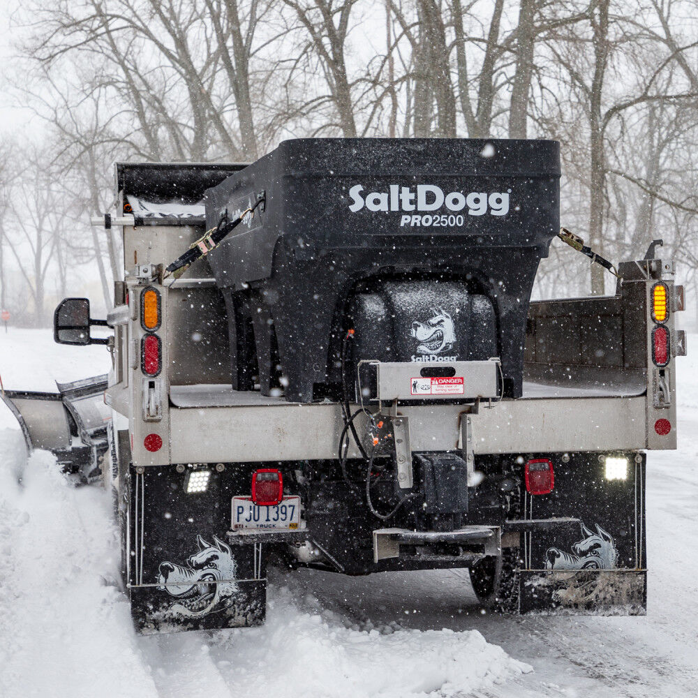 SaltDogg PRO2500 Electric Poly Hopper Spreader with Pintle Chain Conveyor PRO2500CH