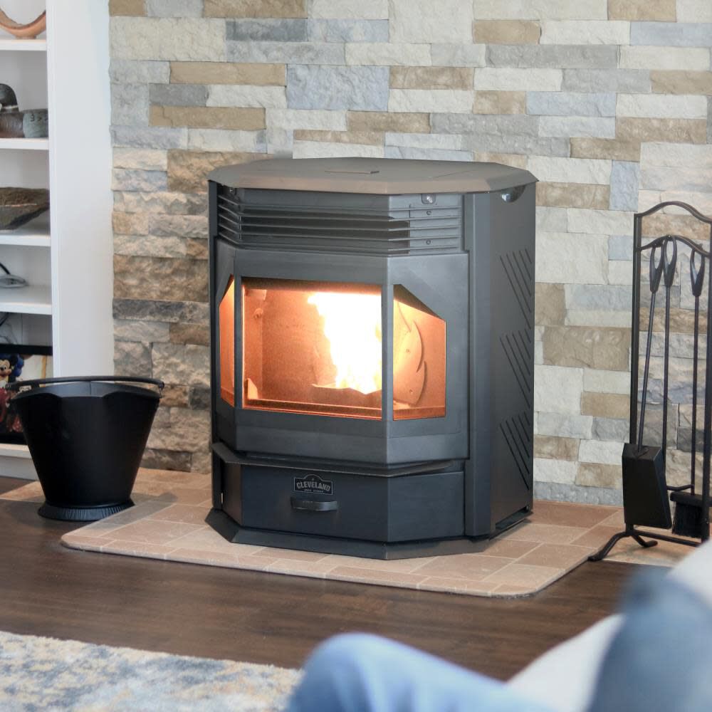 No.210 Bay Front EPA Approved High-Efficiency Pellet Stove with Smart Home Technology Heats 2500 St Ft Area F500210