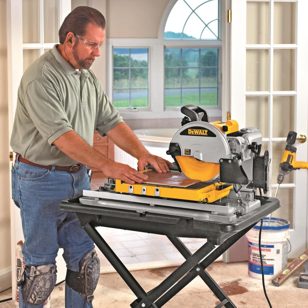 10 In. Wet Tile Saw with Stand D24000S