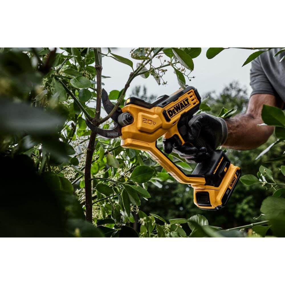 20V MAX 1 1/2in Cordless Pruner Kit DCPR320D1