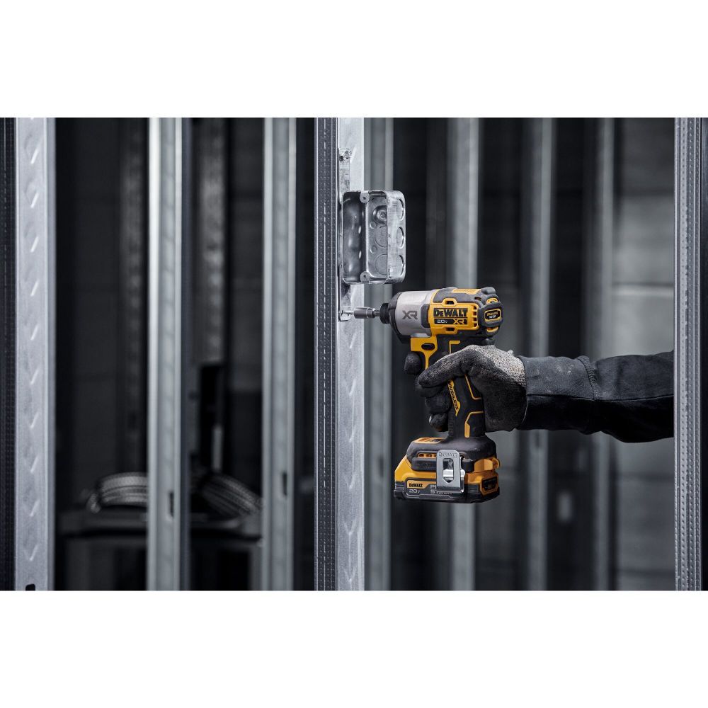 XR 20-volt Max 1/4-in Brushless Cordless Impact Driver (2-Batteries Included, Charger Included and Soft Bag included) DCF845D1E1