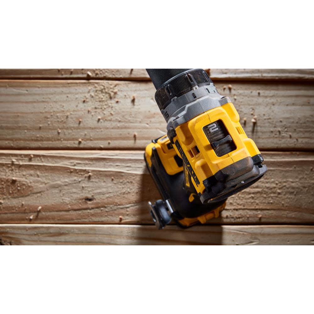 20-volt Max 1/2-in Keyless Brushless Cordless Drill (2-Batteries Included, Charger Included and Soft Bag included) DCD800D1E1