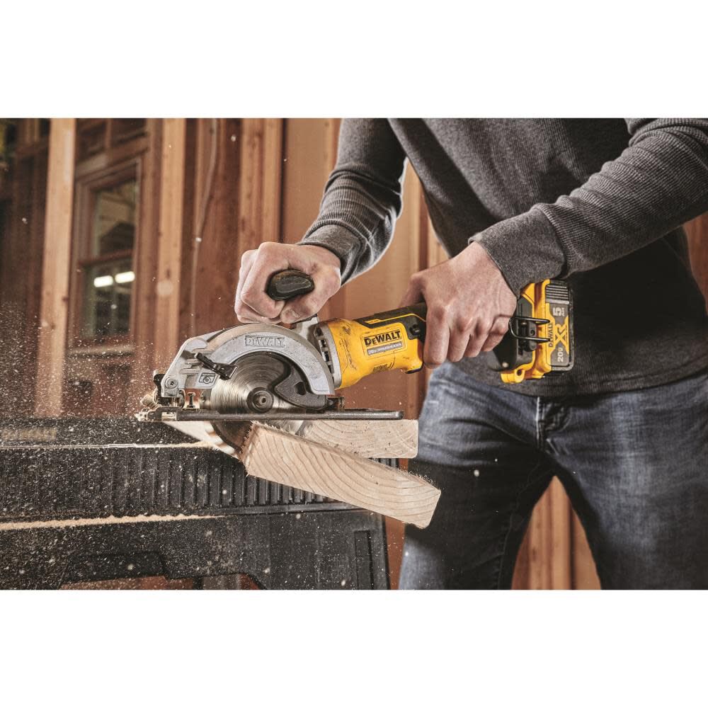 ATOMIC 20V MAX Brushless 4-1/2 in. Cordless Circular Saw (Bare Tool) DCS571B