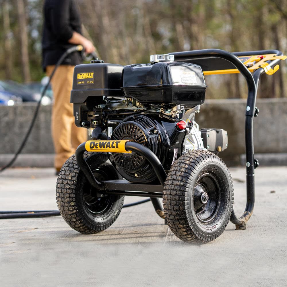 Professional Gas Pressure Washer 4000 PSI at 35 GPM HONDA with AAA Triplex Plunger Pump Cold Water 49 State 60781