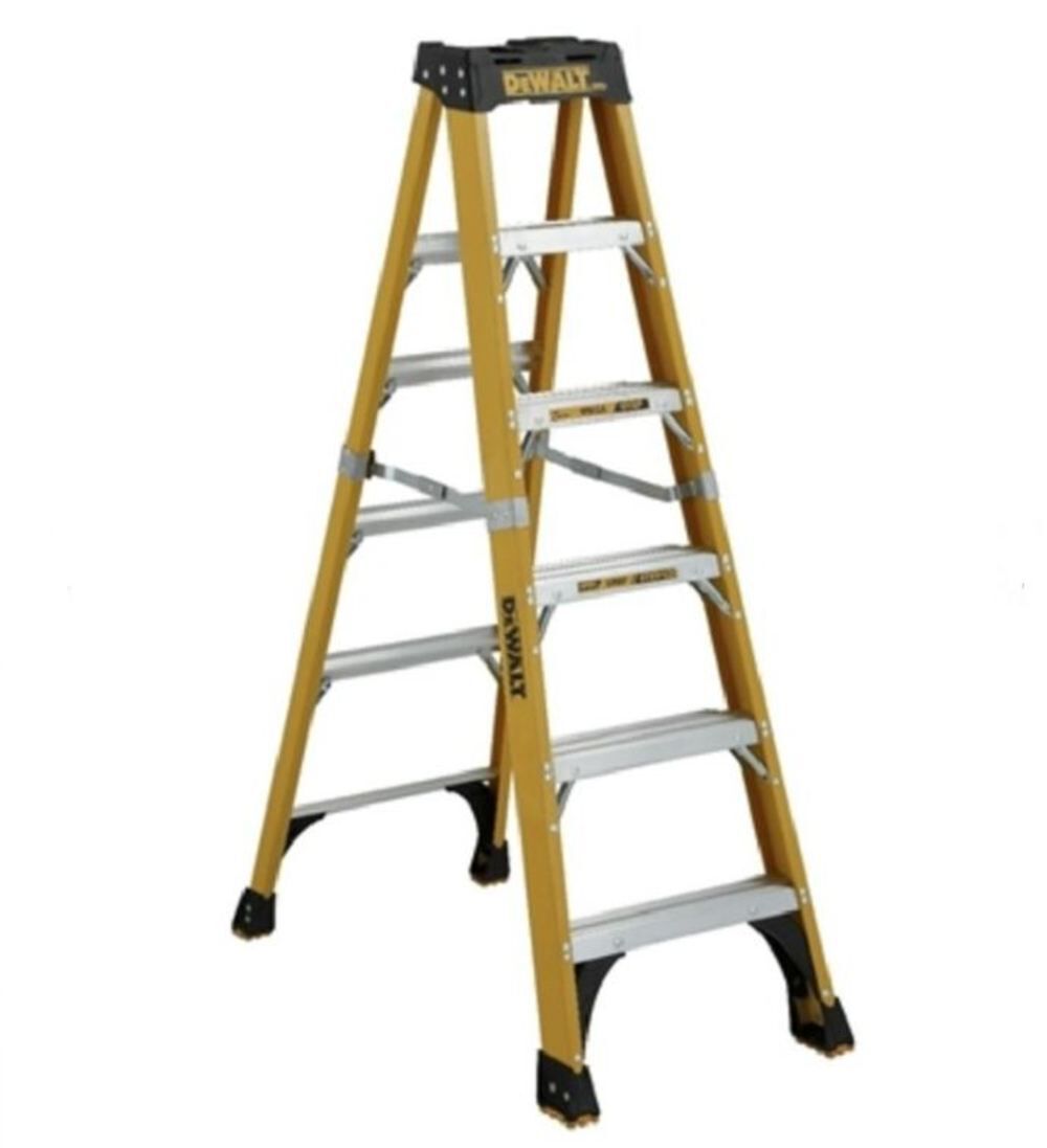 Stepladder 500lb Rated FG 6' DXL3810-06