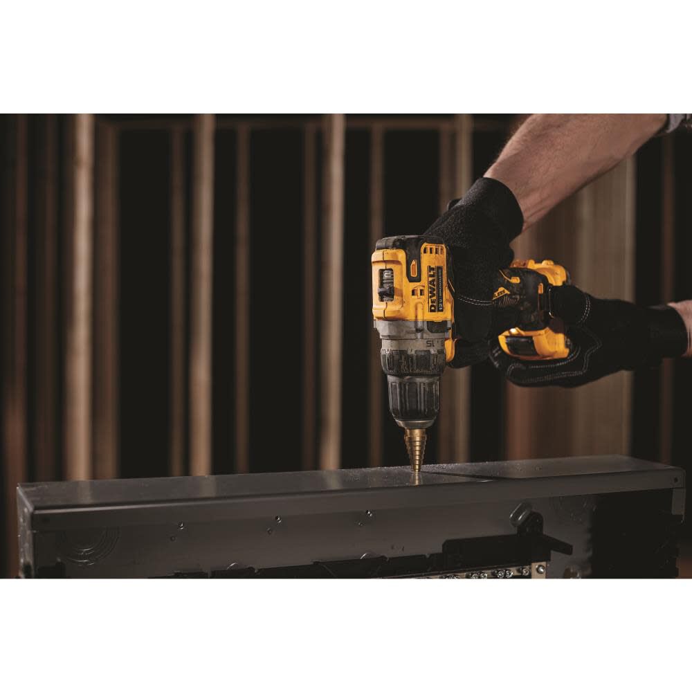 XTREME 12-volt Max 3/8-in Keyless Brushless Cordless Drill DCD701B