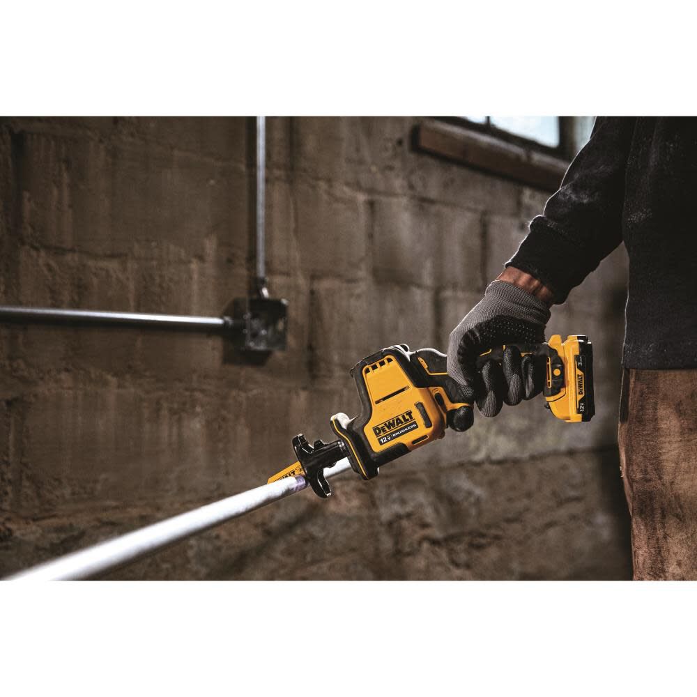 XTREME 12V MAX Brushless One-Handed Cordless Reciprocating Saw Kit DCS312G1