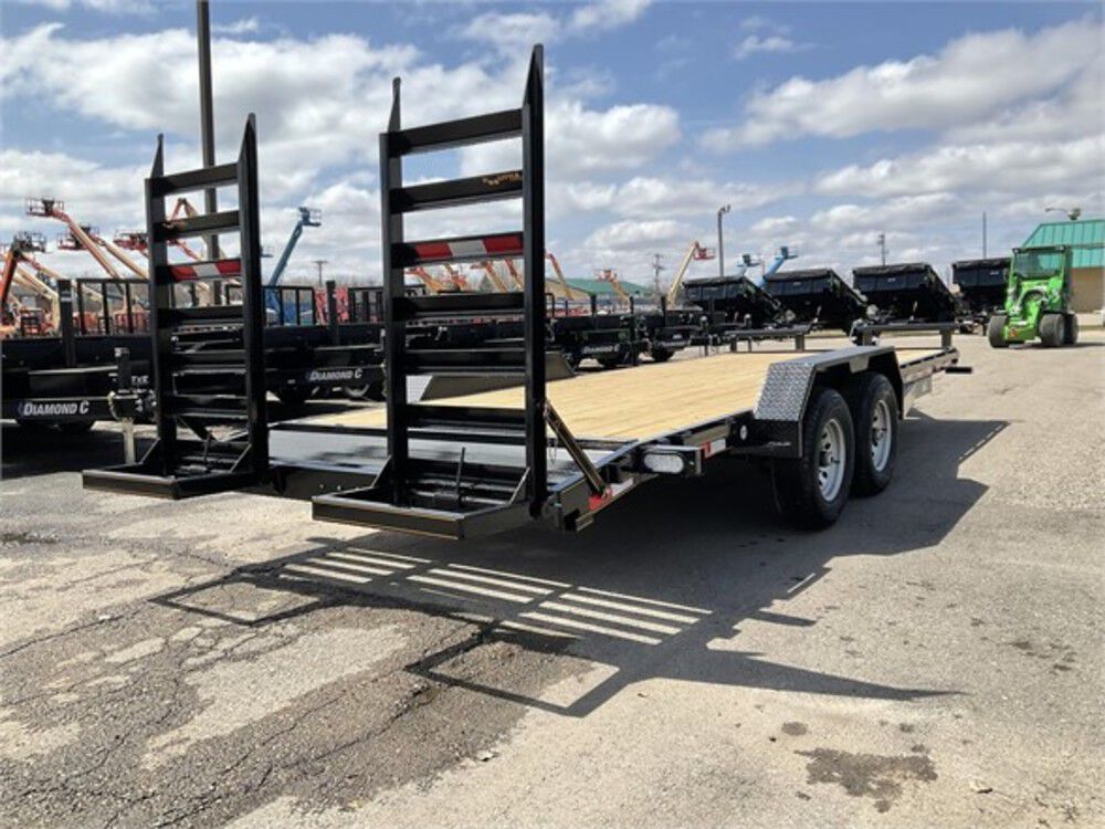 7' x 20' Equipment Hauler 2022 Black XT8420A252