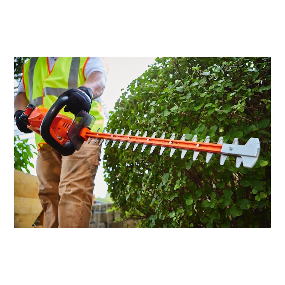 22in 56V eFORCE Hedge Trimmer Brushed Motor with Battery and Charger DHC-2300C1