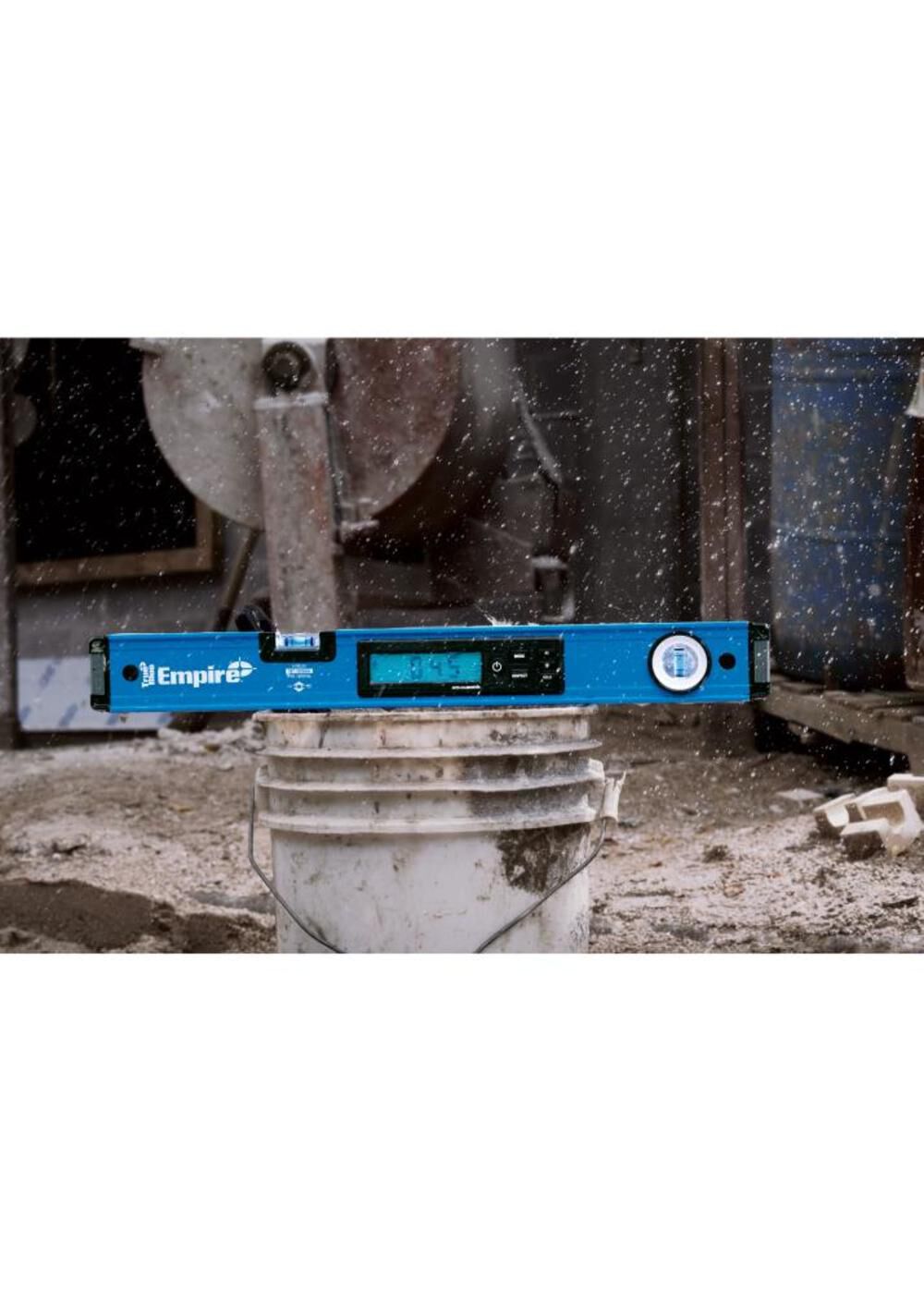 24 in. True Blue Digital Box Level with Case E105.24