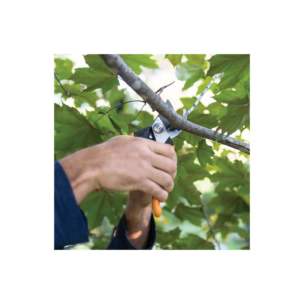 Pro Carbon Steel Hand Pruner with Cast Aluminum Handle 394951-1001