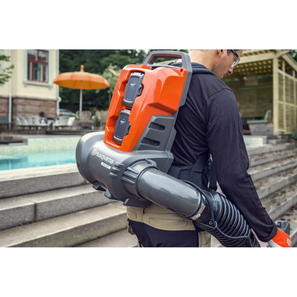 340iBT 40V Backpack Leaf Blower Li-Ion Battery Powered (Bare Tool) 967 68 12-04