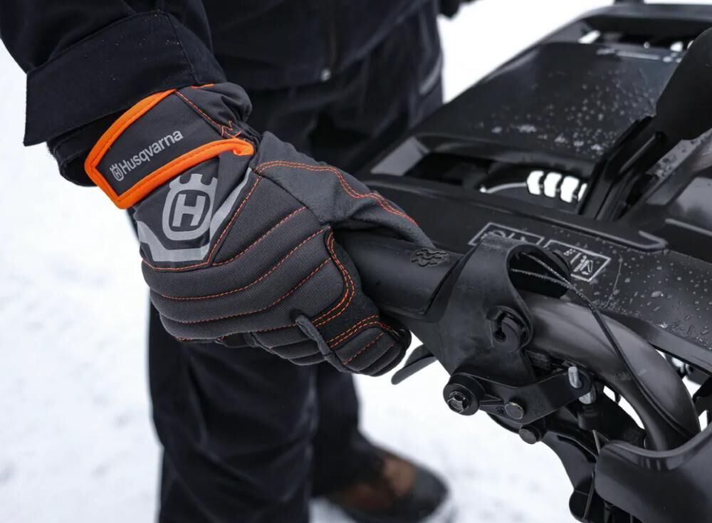 Technical Winter Gloves Medium 598 42 86-01