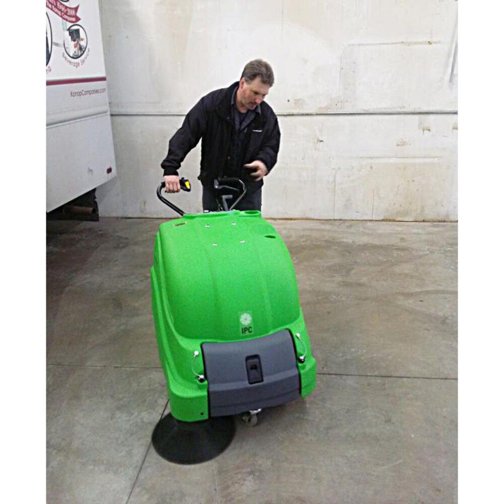 512 Walk Behind Vacuum Sweeper 28 in 13 Gallon Battery Powered 512ET