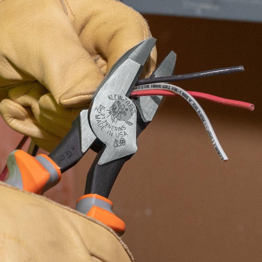 Insulated 9-in Electrical Side Cutting Pliers 2139NERINS