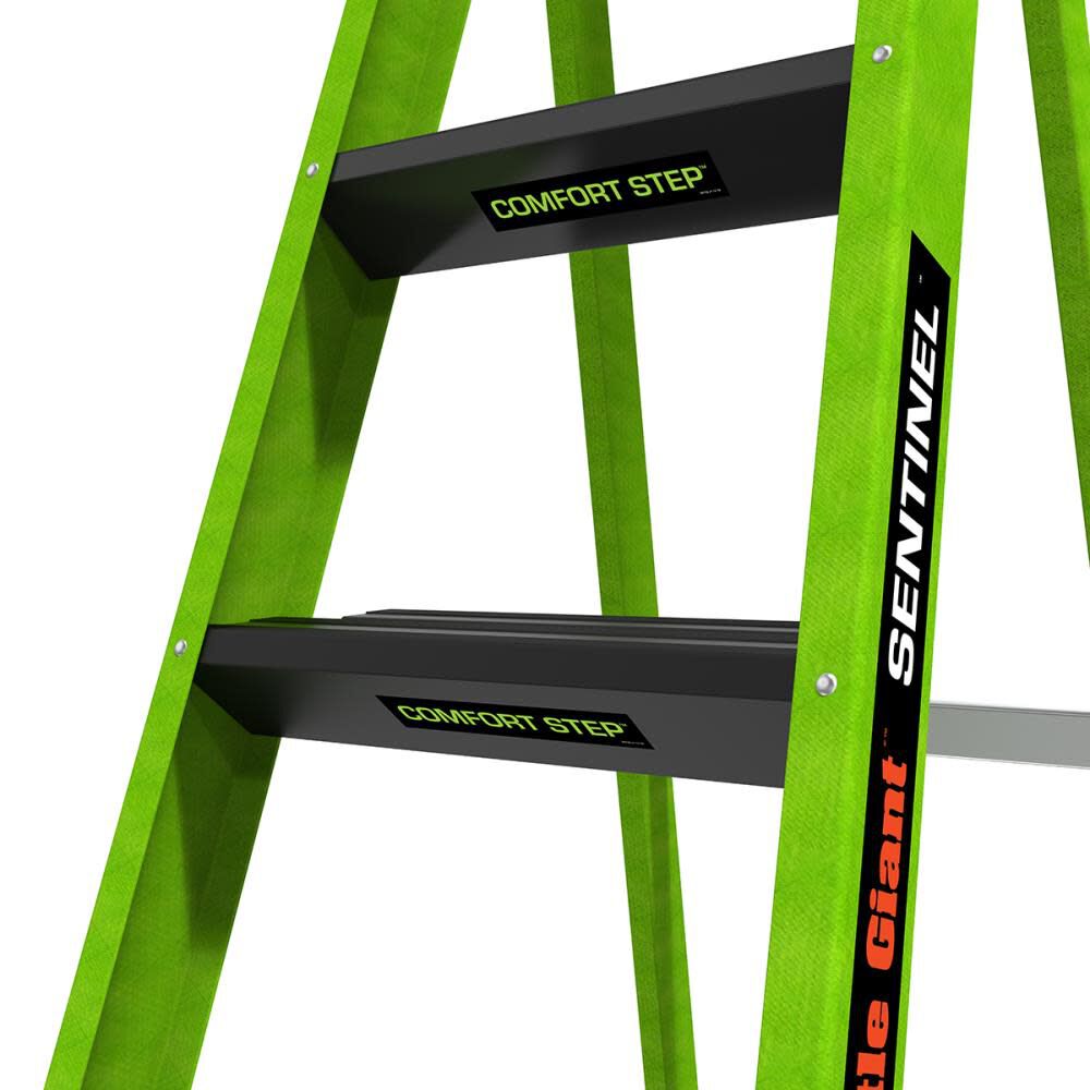 Sentinel M10 Type 1AA Fiberglass Step Ladder 15910-002