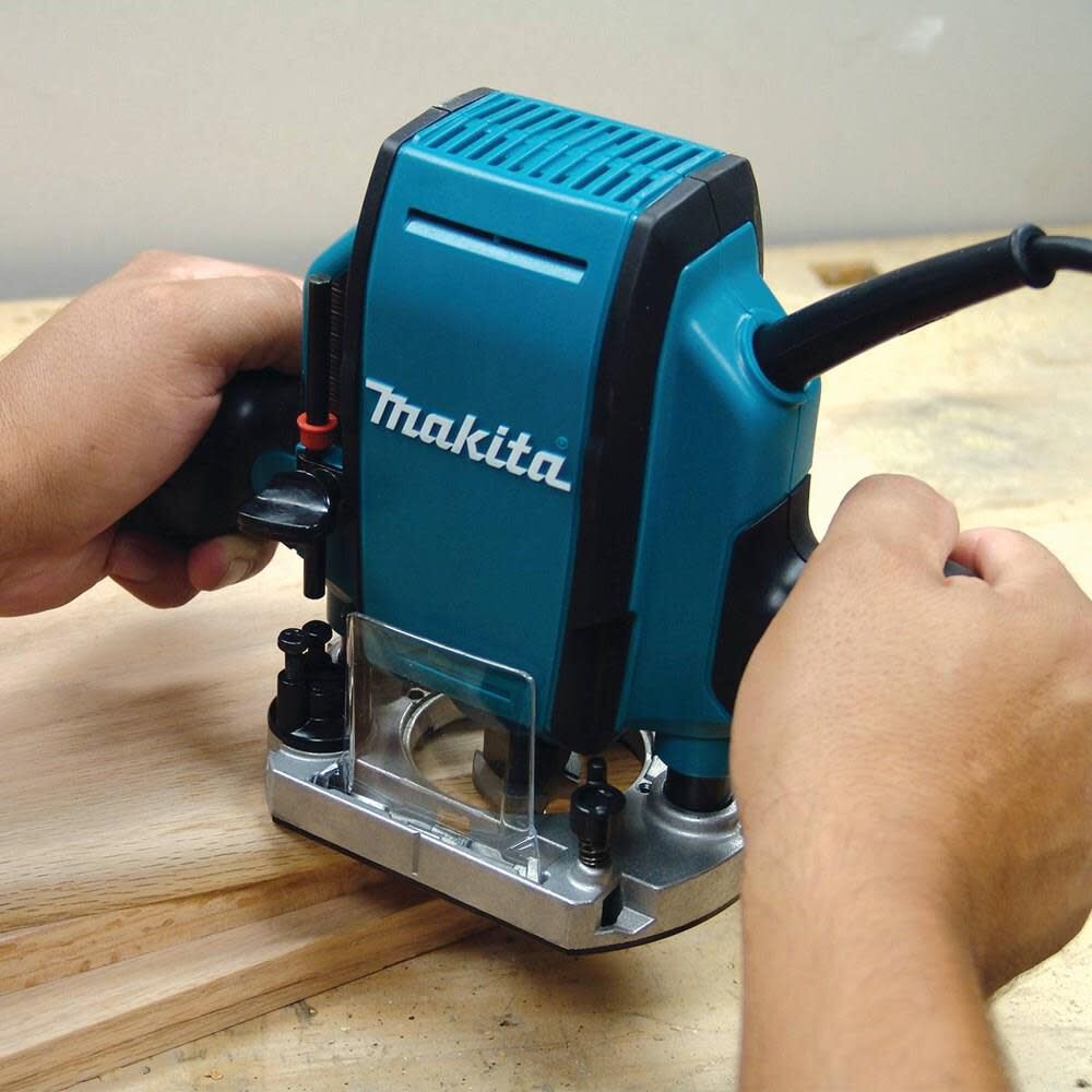 1-1/4 HP Plunge Router RP0900K
