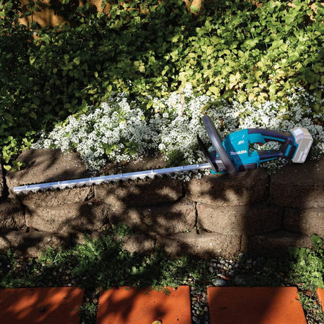 18V LXT 24in Hedge Trimmer Lithium-Ion Brushless Cordless (Bare Tool) XHU09Z