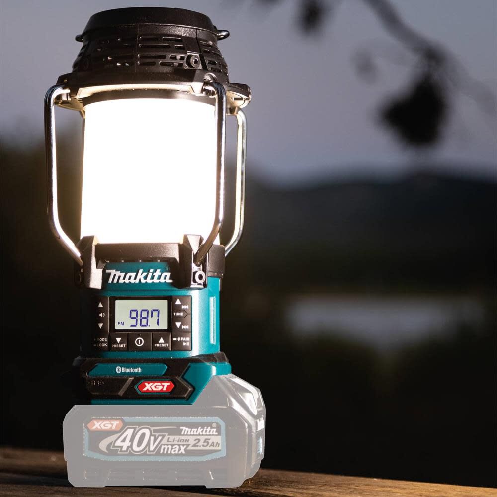 40V max XGT Lantern with Radio (Bare Tool) GRM04