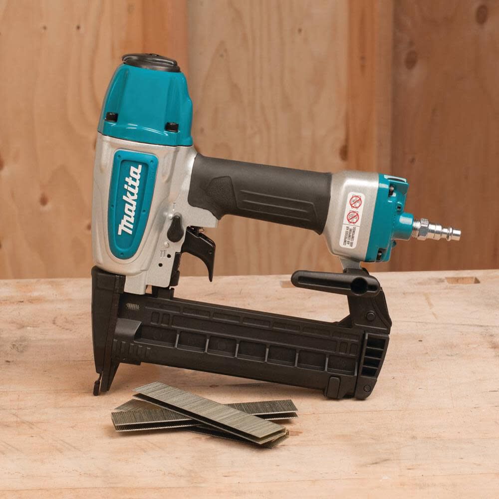 Pneumatic 18-Gauge, 1/4 in. Narrow Crown Stapler AT638A