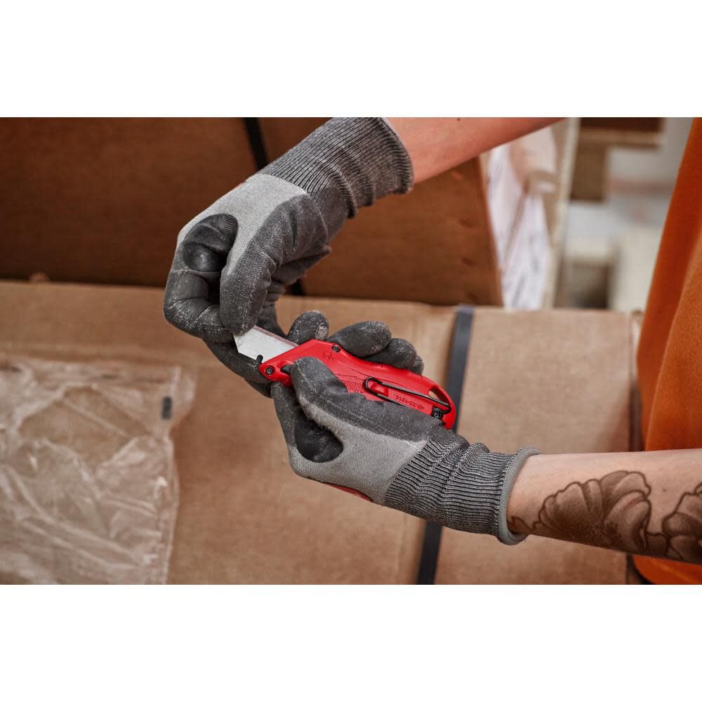 Compact Side Slide Utility Knife 48-22-1516