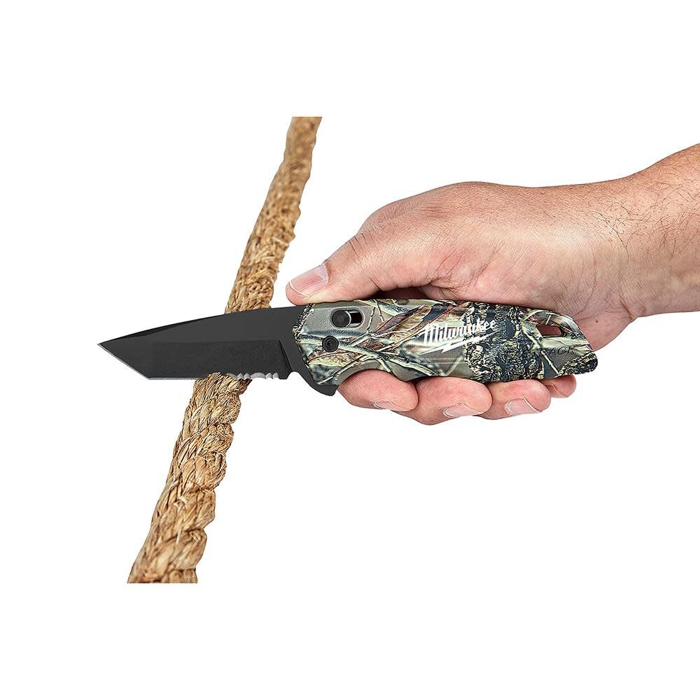 FASTBACK Camo Spring Assisted Folding Knife 48-22-1535