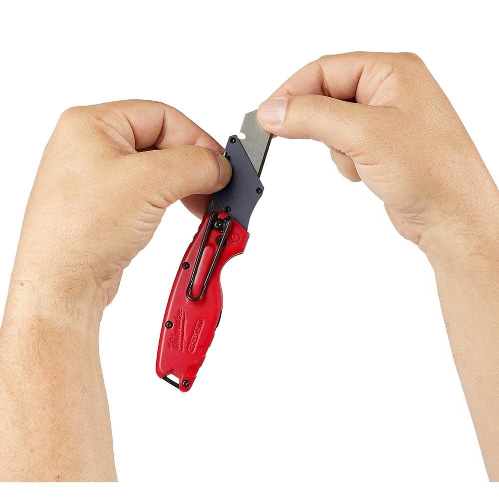 FASTBACK Compact Folding Utility Knife 48-22-1500