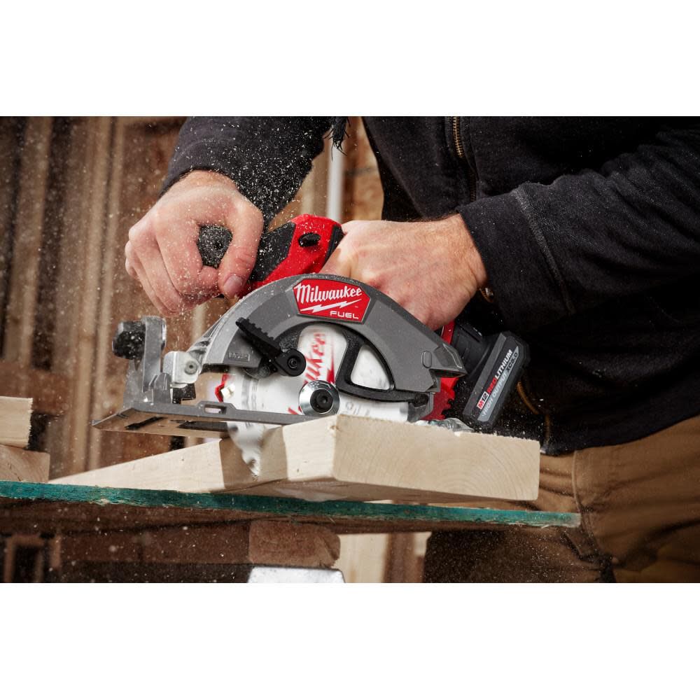 M12 FUEL 5-3/8 Inch Circular Saw Kit 2521-21HO