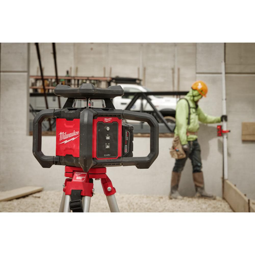 M18 Red Exterior Rotary Laser Level Kit with Receiver 3701-21