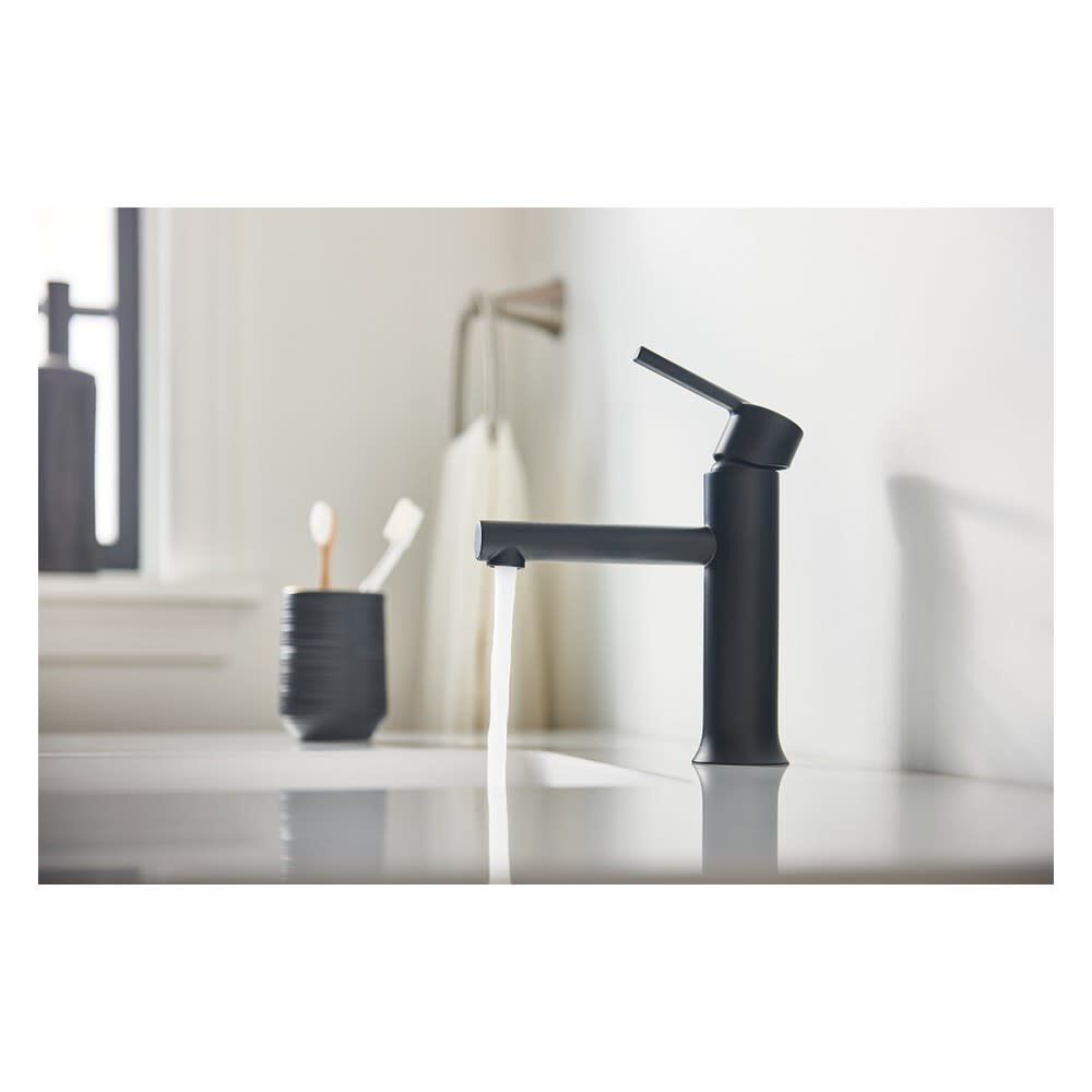 Arlys Bathroom Faucet Black 1 Handle Low Arc Low Profile 84770BL