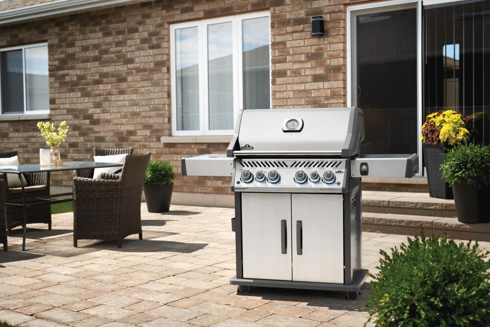 Rogue SE 525 RSIB Stainless Steel Natural Gas Grill RSE525RSIBNSS-1