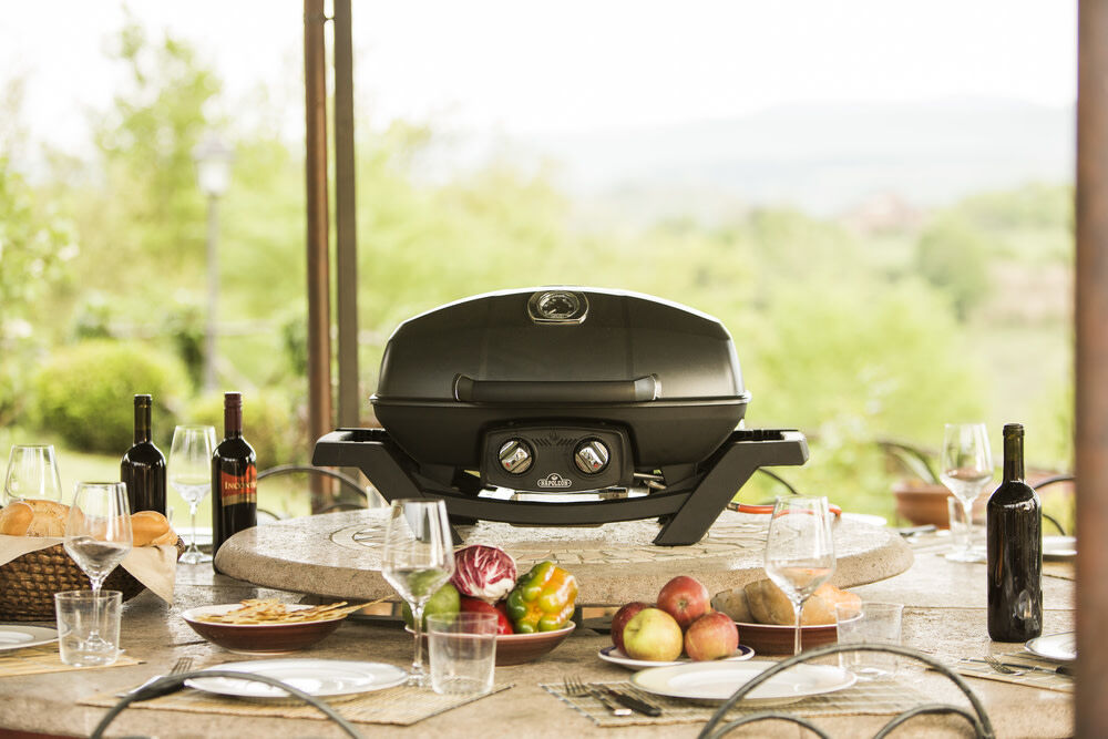 TravelQ PRO285 Portable Propane Gas Grill Black PRO285-BK