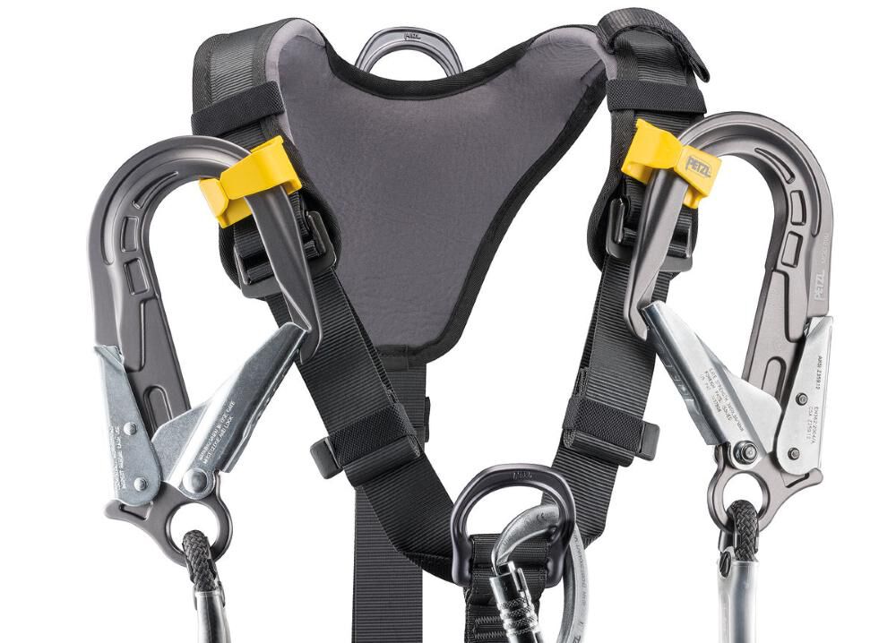 Full Body Harness, ANSI, CSA & NFPA (Waist 70-93 cm) C071DA01