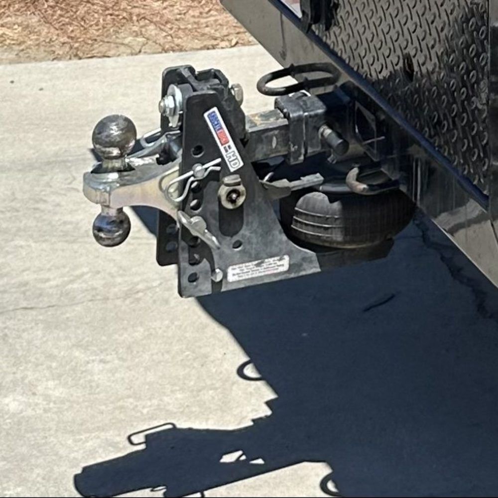 Shocker Hitch HD 20K Max Black 2in Receiver Hitch & Silver Combo Ball Mount with 2in & 2-5/16in Hitch Balls SH-HDMB620-200