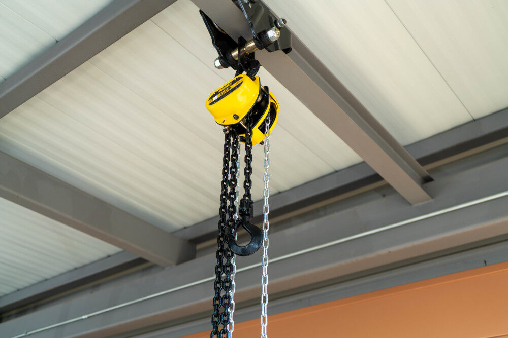 1-1/2 Ton Chain Hoist with 10 ft. Chain Fall and Overload Protection 787452