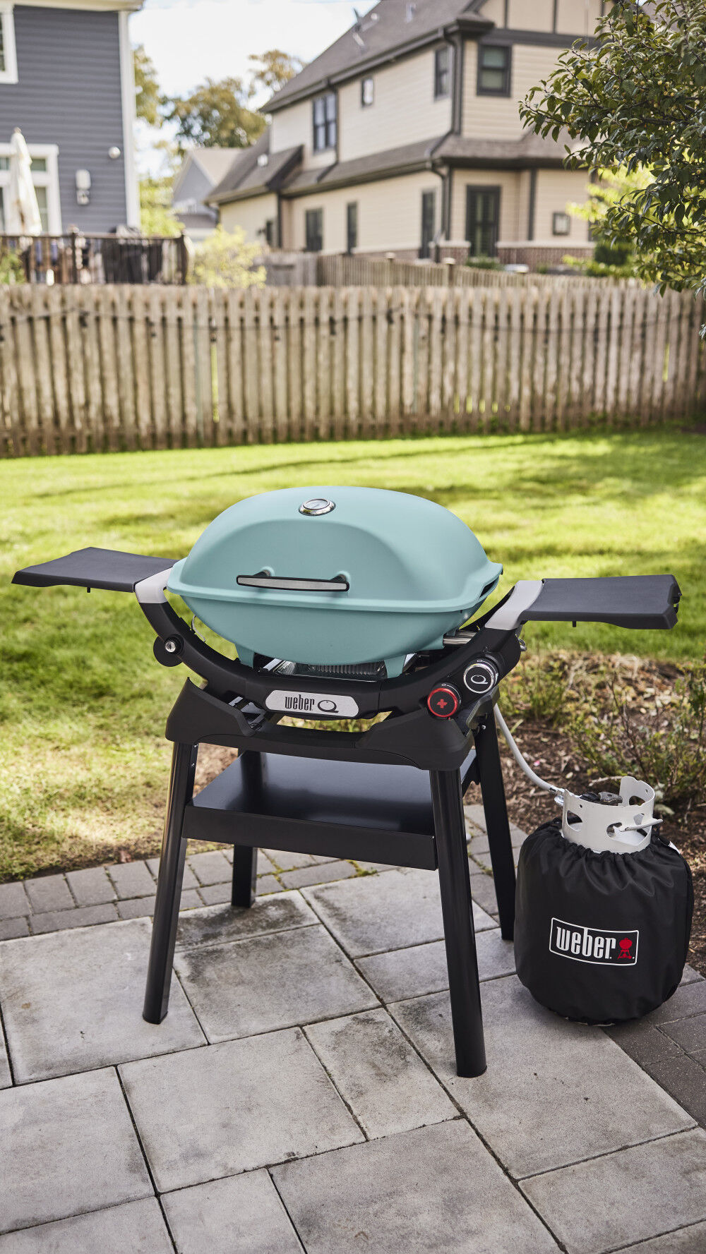 Q2800N+ Gas Grill (Liquid Propane), Sky Blue 1500379