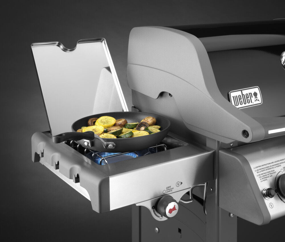 Spirit E-330 3 Burner Propane Gas Grill 46810001